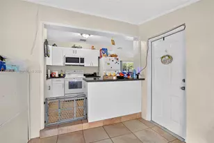 1524 NW 12th Terrace, Fort Lauderdale, FL 33311 - Photo 11