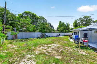 1524 NW 12th Ter, Fort Lauderdale, FL 33311 - Photo 23