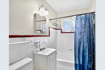 1524 NW 12th Ter, Fort Lauderdale, FL 33311 - Photo 15