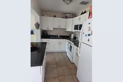 1524 NW 12th Ter, Fort Lauderdale, FL 33311 - Photo 9