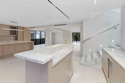 330 SW 19th Rd, Miami, FL 33129 - Photo 17