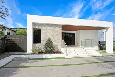 330 SW 19th Rd, Miami, FL 33129 - Photo 3