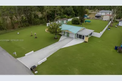 1313 E Cleveland Ave, Lehigh Acres, FL 33972 - Photo 5