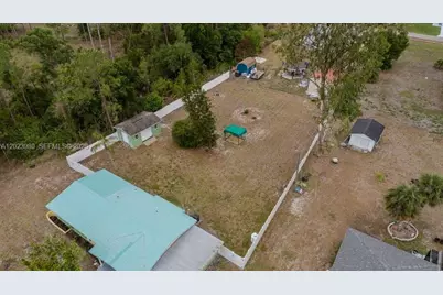 1313 E Cleveland Ave, Lehigh Acres, FL 33972 - Photo 17