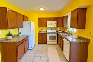 1313 E Cleveland Ave, Lehigh Acres, FL 33972 - Photo 9