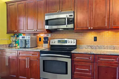 5519 Fairway Park Dr #203, Boynton Beach, FL 33437 - Photo 5