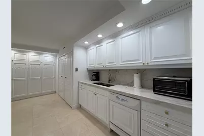 1111 Crandon Blvd #B1105, Key Biscayne, FL 33149 - Photo 21
