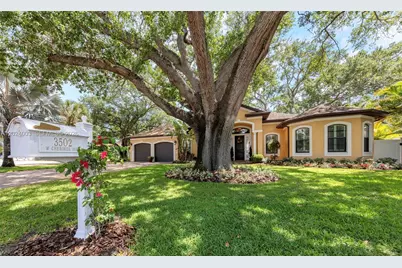 3502 W Cherokee Ave, Tampa, FL 33611 - Photo 1