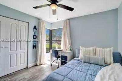1020 SW 124th Way, Davie, FL 33325 - Photo 33