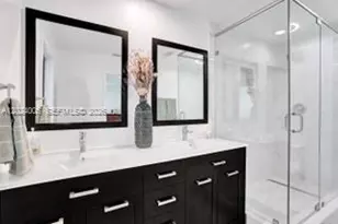 1020 SW 124th Way, Davie, FL 33325 - Photo 23