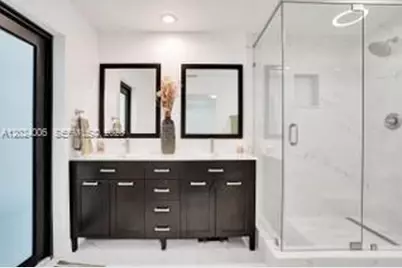 1020 SW 124th Way, Davie, FL 33325 - Photo 27