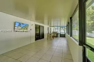 1020 SW 124th Way, Davie, FL 33325 - Photo 33