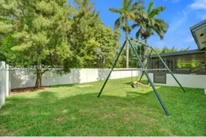 1020 SW 124th Way, Davie, FL 33325 - Photo 37
