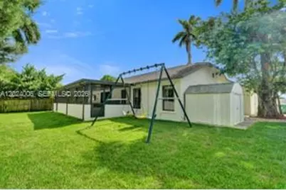 1020 SW 124th Way, Davie, FL 33325 - Photo 29
