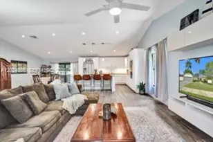 1020 SW 124th Way, Davie, FL 33325 - Photo 19