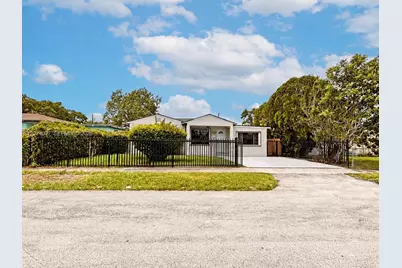 2920 NW 69th St #A, Miami, FL 33147 - Photo 3