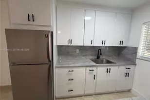 65 Washington Ave, Miami Beach, FL 33139 - Photo 5