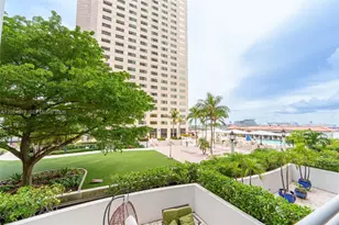 335 S Biscayne Blvd, Miami, FL 33131 - Photo 3