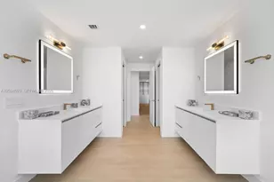 700 NE 24th St, Miami, FL 33137 - Photo 11