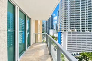 1155 Brickell Bay Dr, Miami, FL 33131 - Photo 3