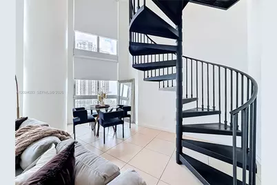 300 S Biscayne Blvd #L-1016, Miami, FL 33131 - Photo 11