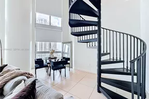 300 S Biscayne Blvd, Miami, FL 33131 - Photo 11