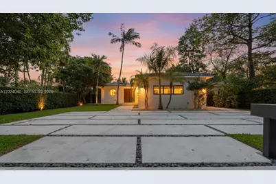 550 S Shore Dr, Miami Beach, FL 33141 - Photo 1