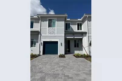 663 SE 13th St Cir #., Homestead, FL 33034 - Photo 1