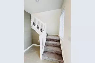 663 SE 13th St Cir #., Homestead, FL 33034 - Photo 3