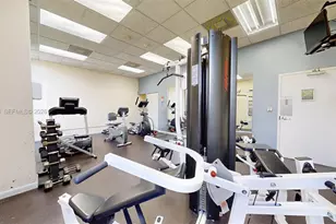 20100 W Country Club Dr, Aventura, FL 33180 - Photo 45