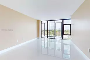 20100 W Country Club Dr, Aventura, FL 33180 - Photo 11