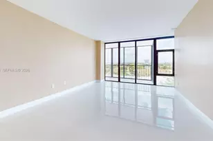 20100 W Country Club Dr, Aventura, FL 33180 - Photo 55