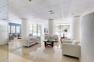 20100 W Country Club Dr, Aventura, FL 33180 - Photo 43