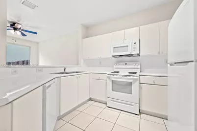 2511 SE 15th Ct, Homestead, FL 33035 - Photo 9
