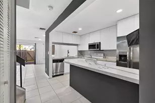 5843 Woodlands Blvd, Tamarac, FL 33319 - Photo 5