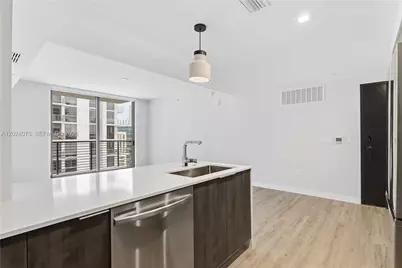 697 N Miami Ave #1810, Miami, FL 33136 - Photo 5