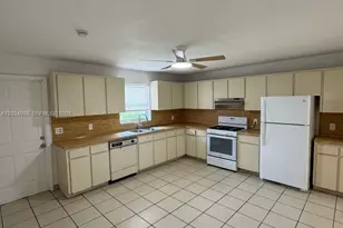 300 E 37th St, Hialeah, FL 33013 - Photo 7