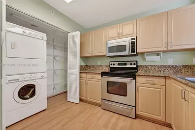 619 E Sheridan St #203, Dania Beach, FL 33004 - Photo 7