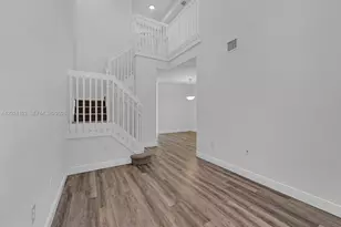 2560 SE 15th Ct, Homestead, FL 33035 - Photo 3