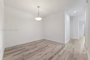 2560 SE 15th Ct, Homestead, FL 33035 - Photo 5