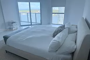17301 Biscayne Blvd, North Miami Beach, FL 33160 - Photo 13