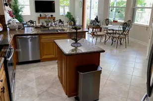 3885 E Hibiscus St, Weston, FL 33332 - Photo 15