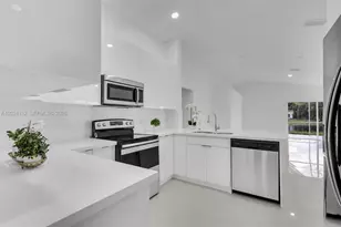4366 Mahogany Ridge Dr, Weston, FL 33331 - Photo 7