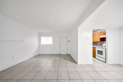 2011 Bay Dr #4, Miami Beach, FL 33141 - Photo 3