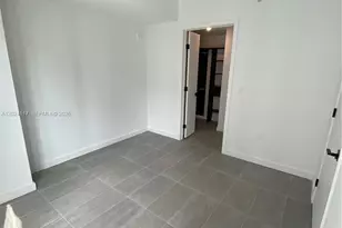 227 NE 2nd St, Miami, FL 33132 - Photo 15