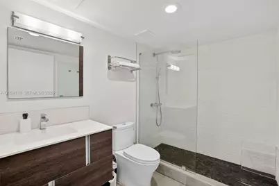 900 4th St #6, Miami Beach, FL 33139 - Photo 25