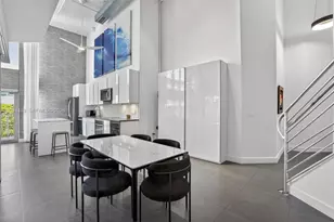 900 4th St, Miami Beach, FL 33139 - Photo 9