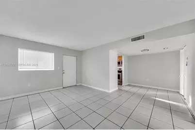 2011 Bay Dr #12, Miami Beach, FL 33141 - Photo 3