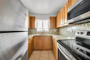 2011 Bay Dr, Miami Beach, FL 33141 - Photo 5