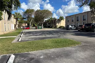 10806 N Kendall Dr, Miami, FL 33176 - Photo 13